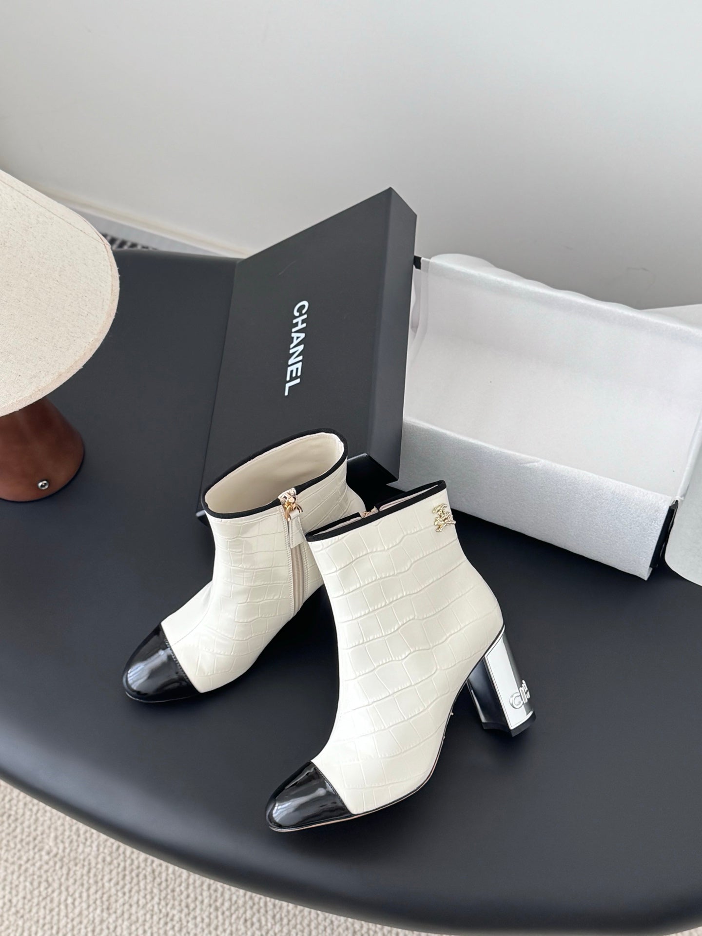 Che  New autumn/winter genuine leather high-heeled ankle boots