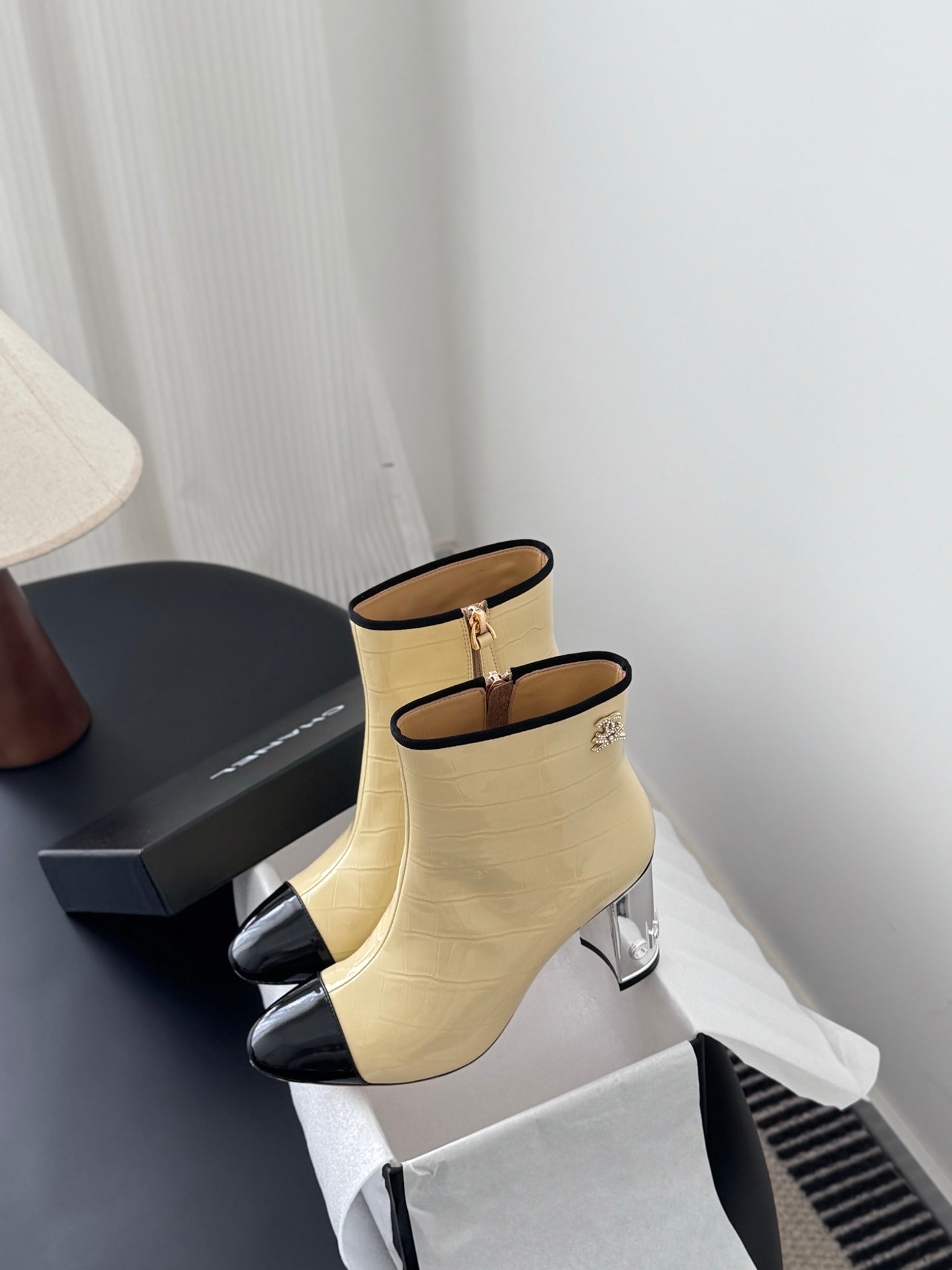 Che  New autumn/winter genuine leather high-heeled ankle boots