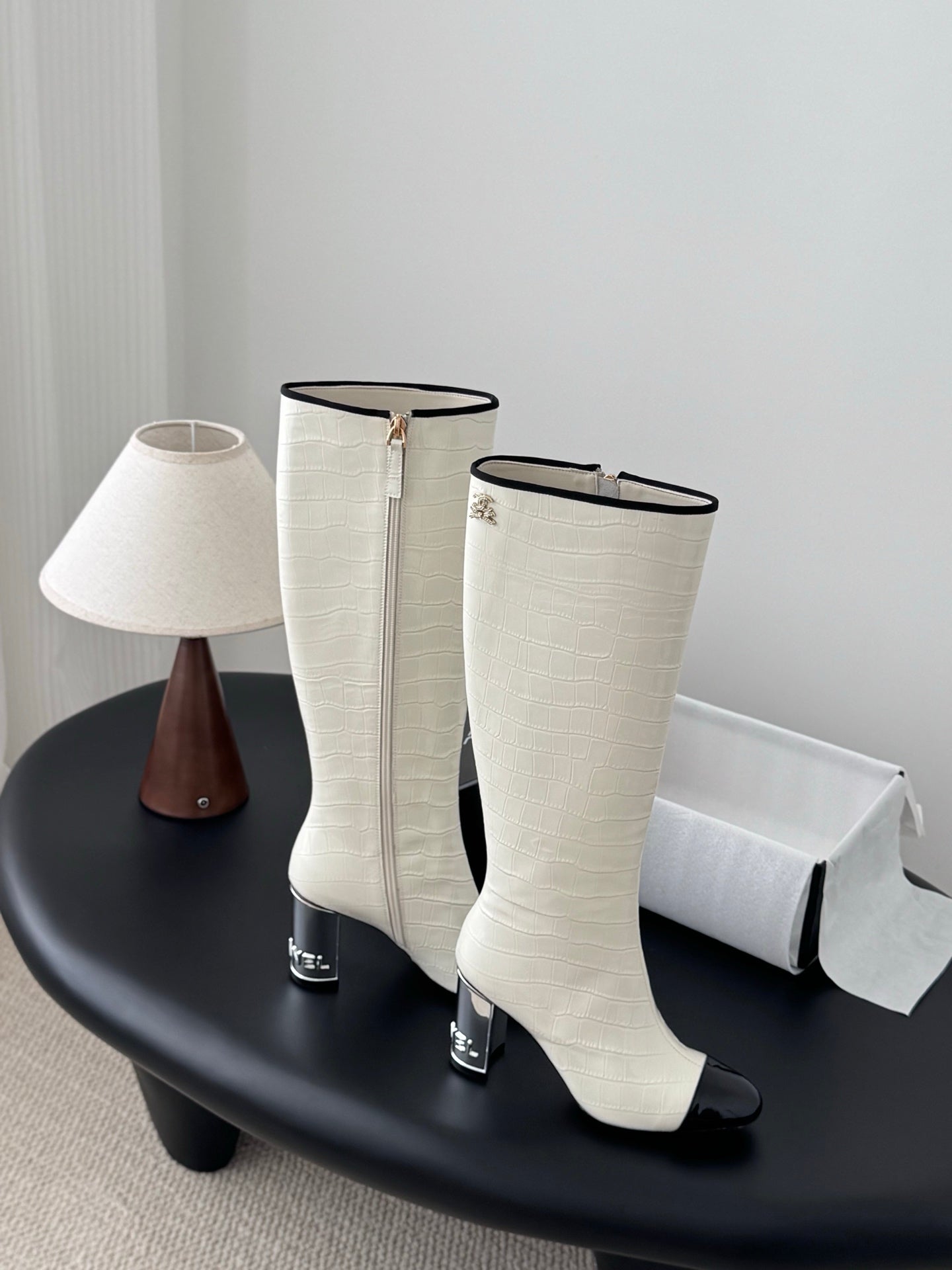 Che New autumn/winter fashionable genuine leather long boots