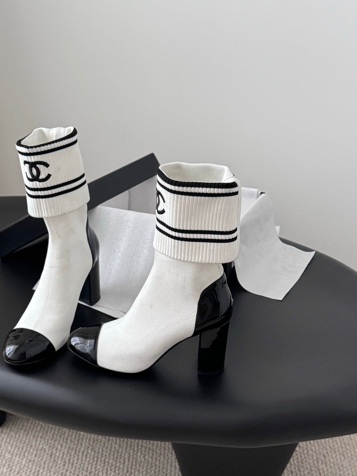 Che New fashionable sock boots