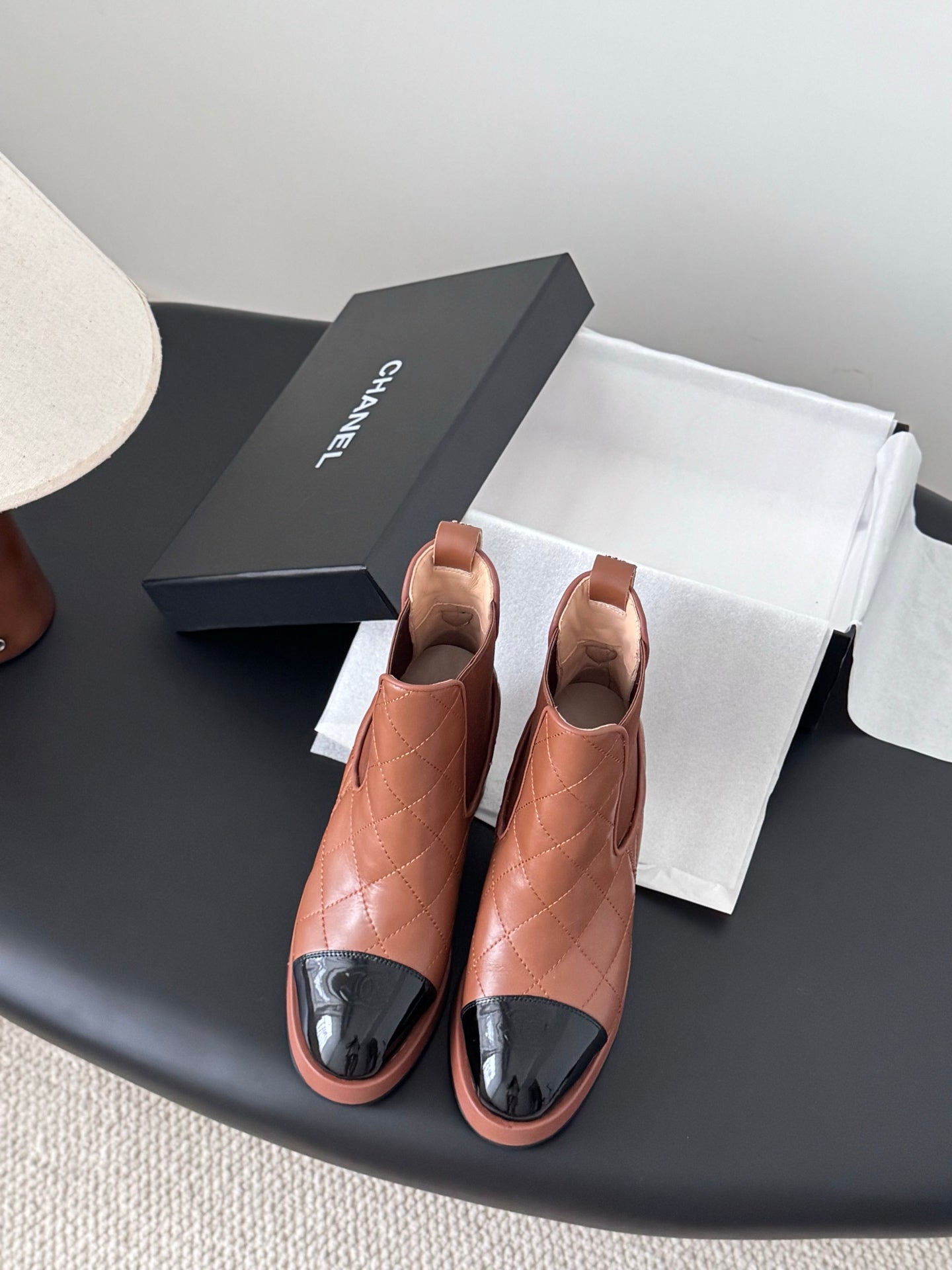 Che New stylish genuine leather short riding boots