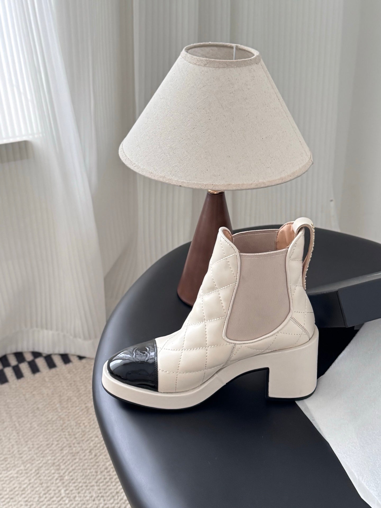 Che New stylish genuine leather short riding boots