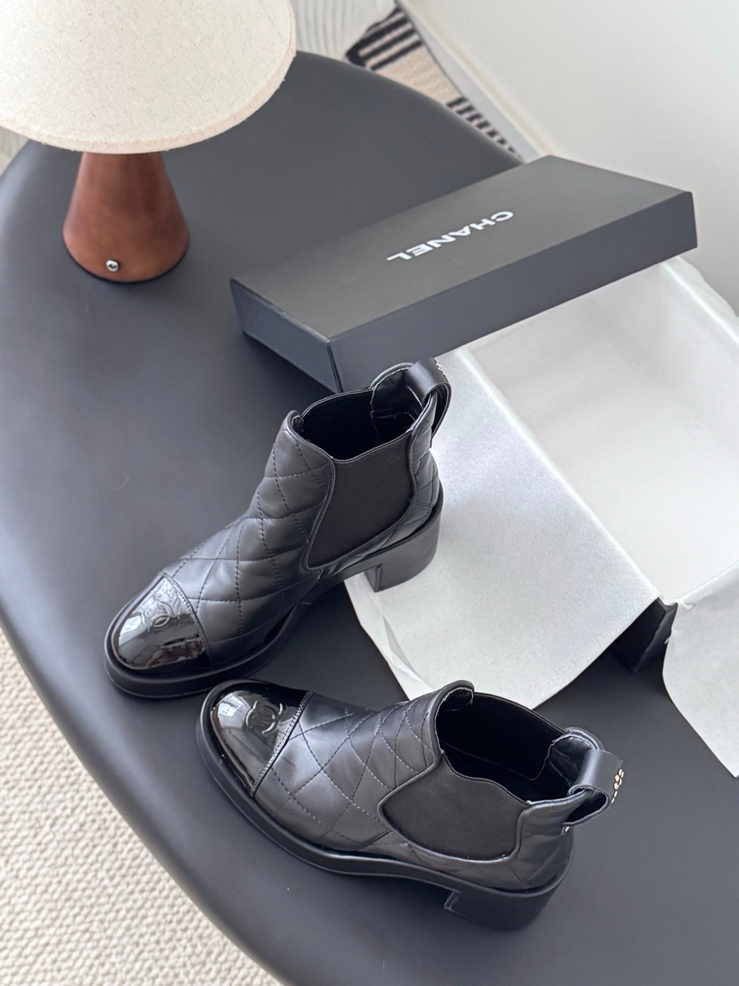 Che New stylish genuine leather short riding boots