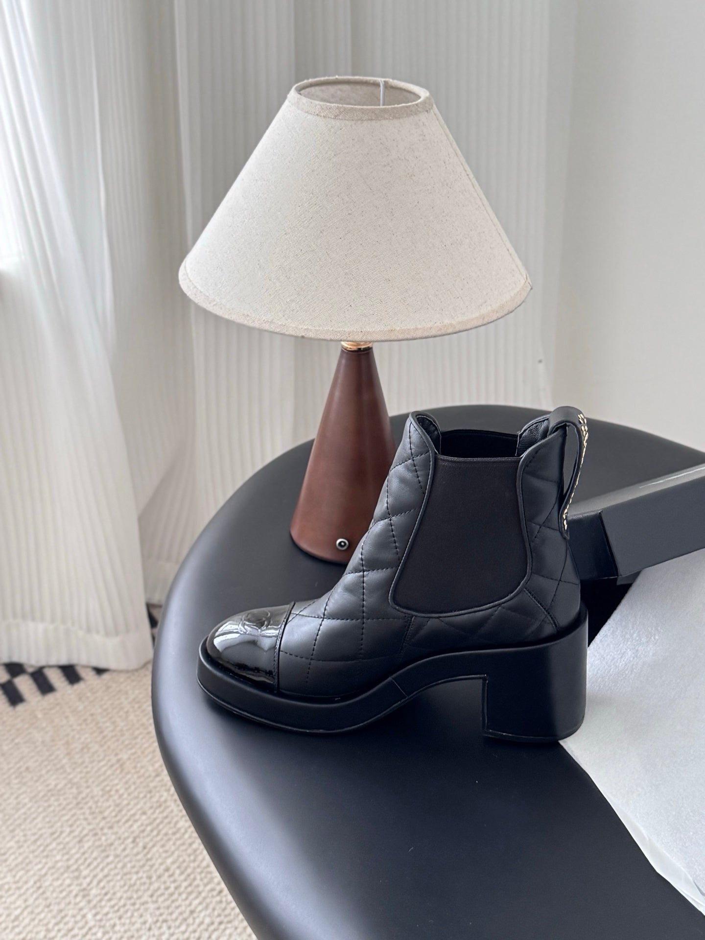 Che New stylish genuine leather short riding boots