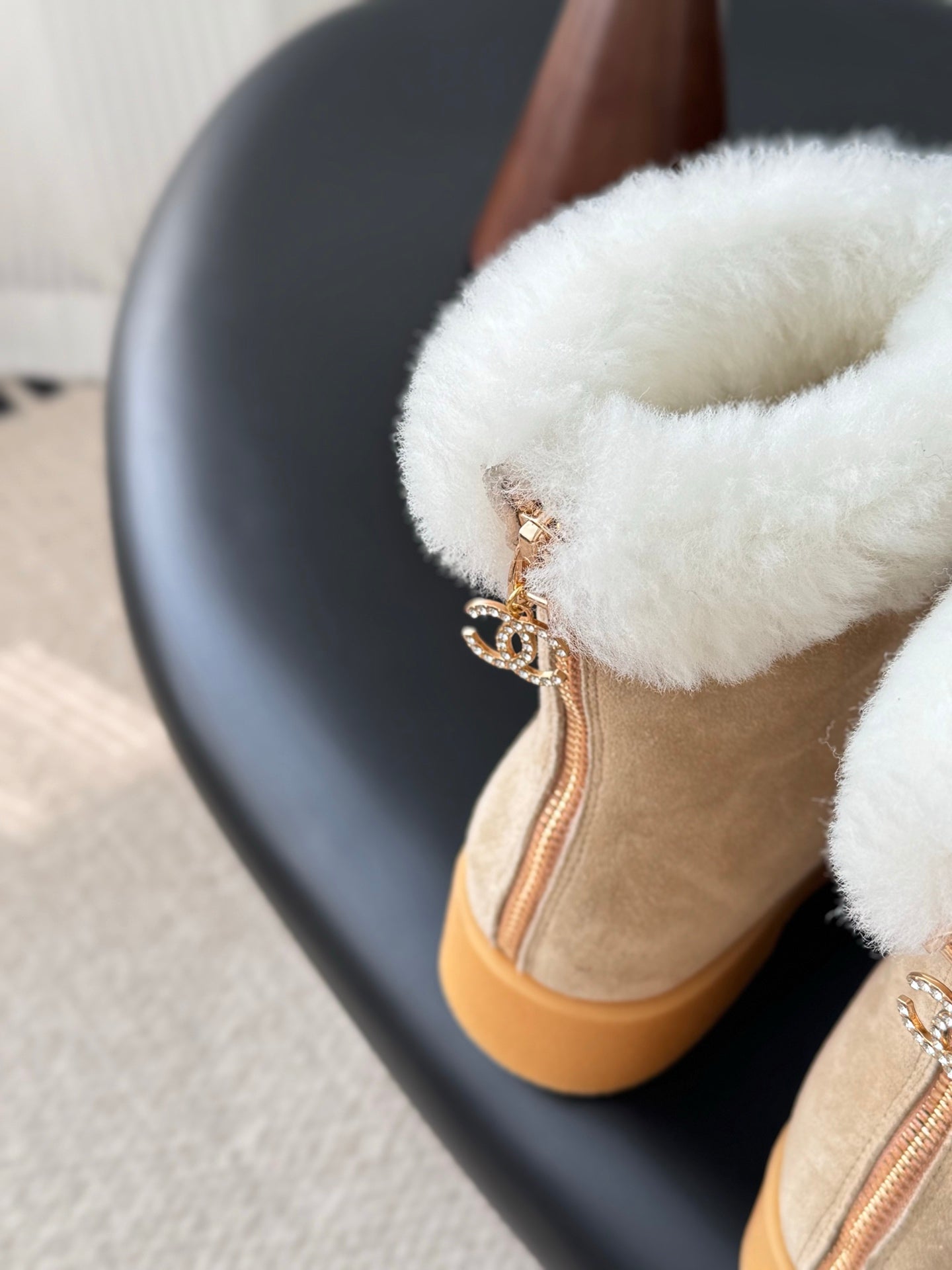 Che New autumn/winter fashion suede ankle boots