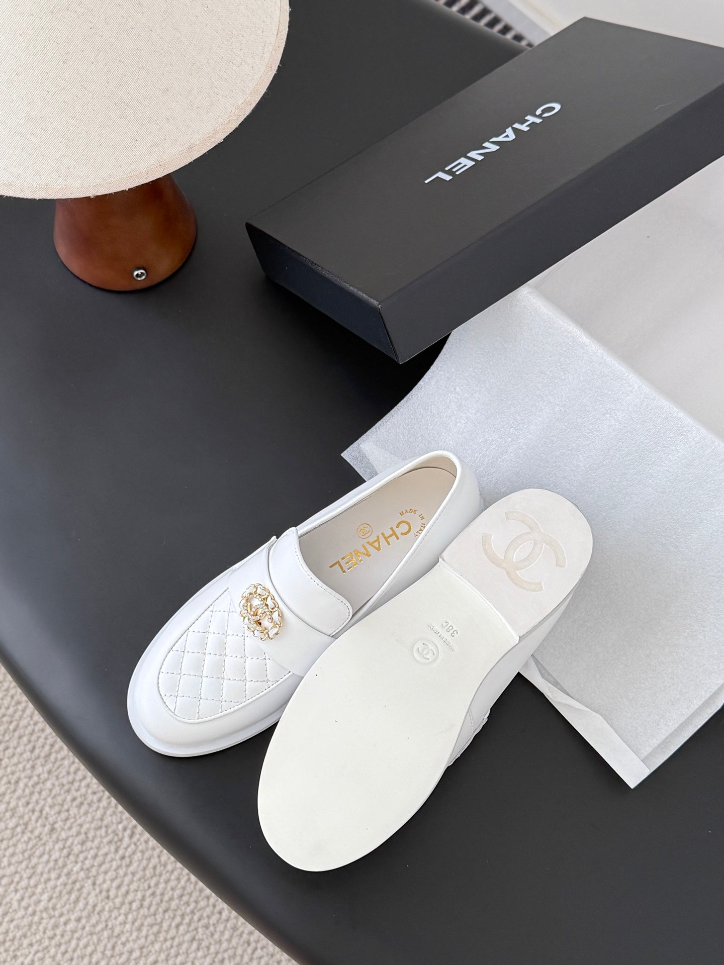 Che New autumn/winter fashion loafers