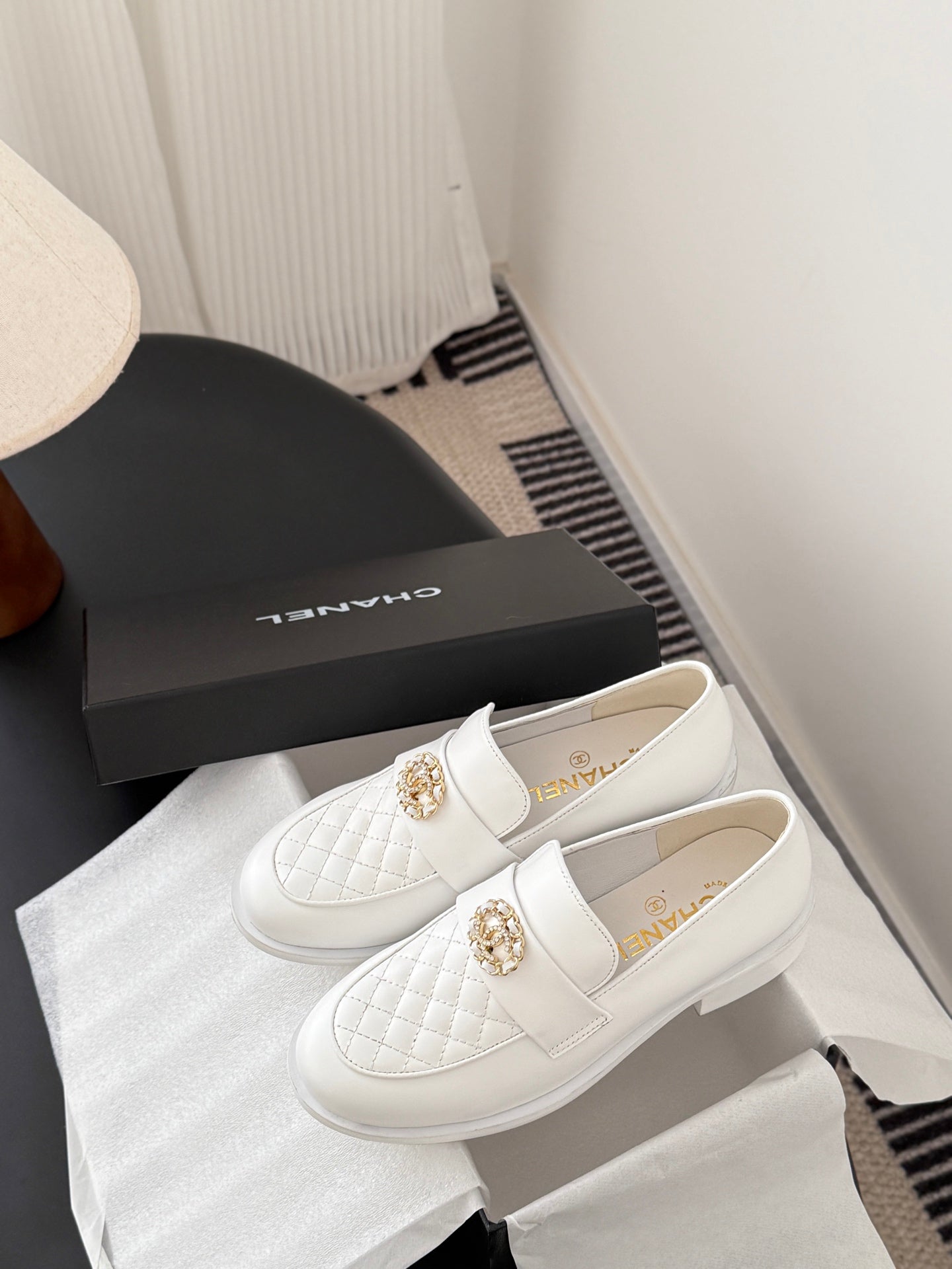 Che New autumn/winter fashion loafers