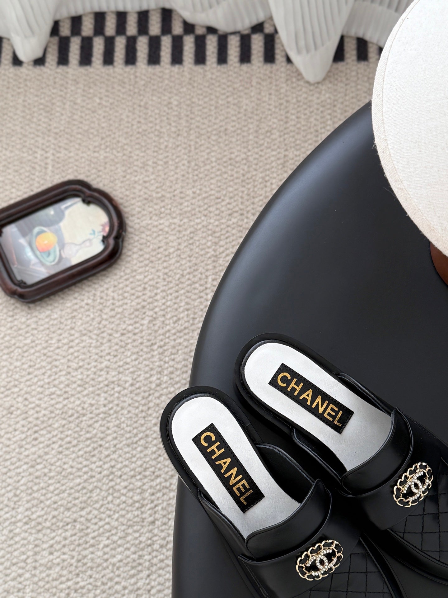 Che New Autumn/Winter Fashionable Loafers and Slippers