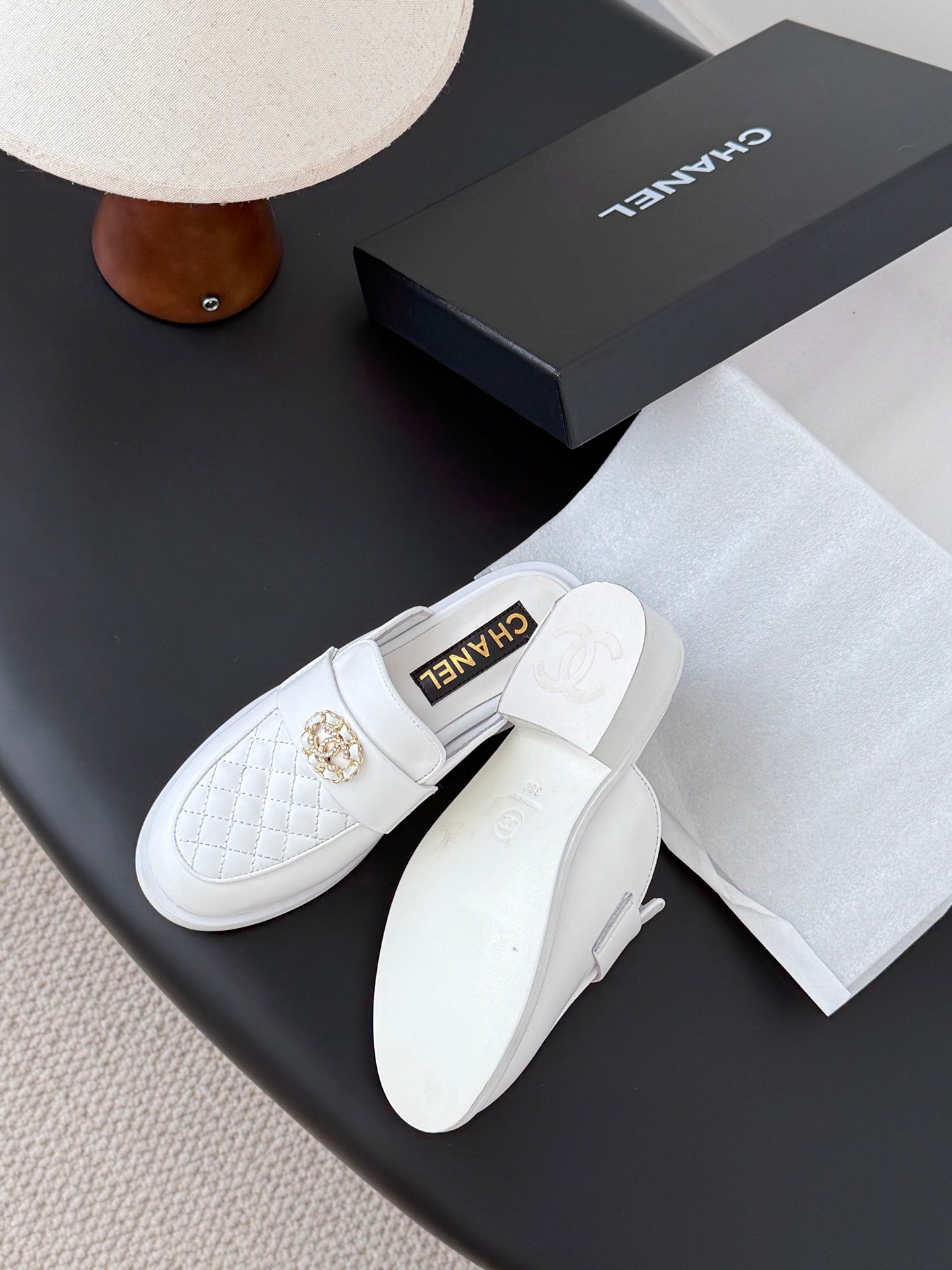 Che New Autumn/Winter Fashionable Loafers and Slippers