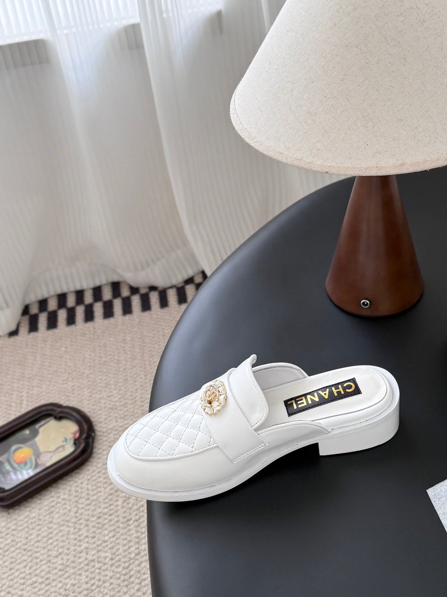 Che New Autumn/Winter Fashionable Loafers and Slippers