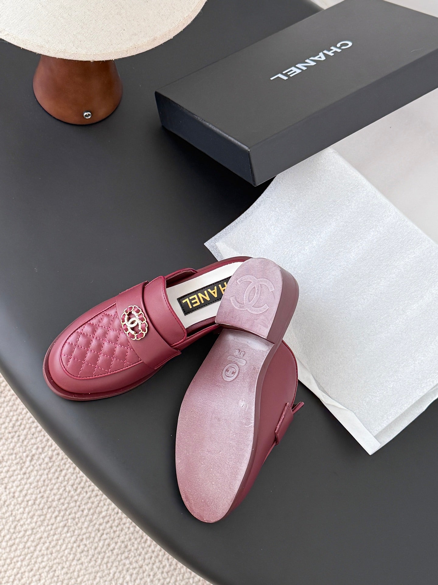 Che New Autumn/Winter Fashionable Loafers and Slippers