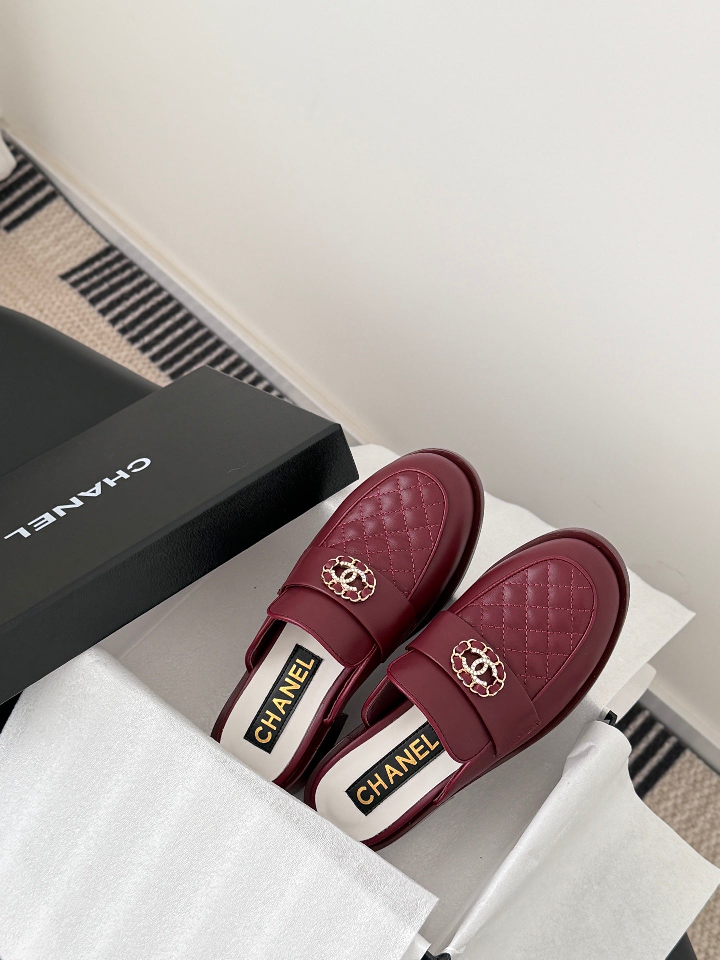 Che New Autumn/Winter Fashionable Loafers and Slippers