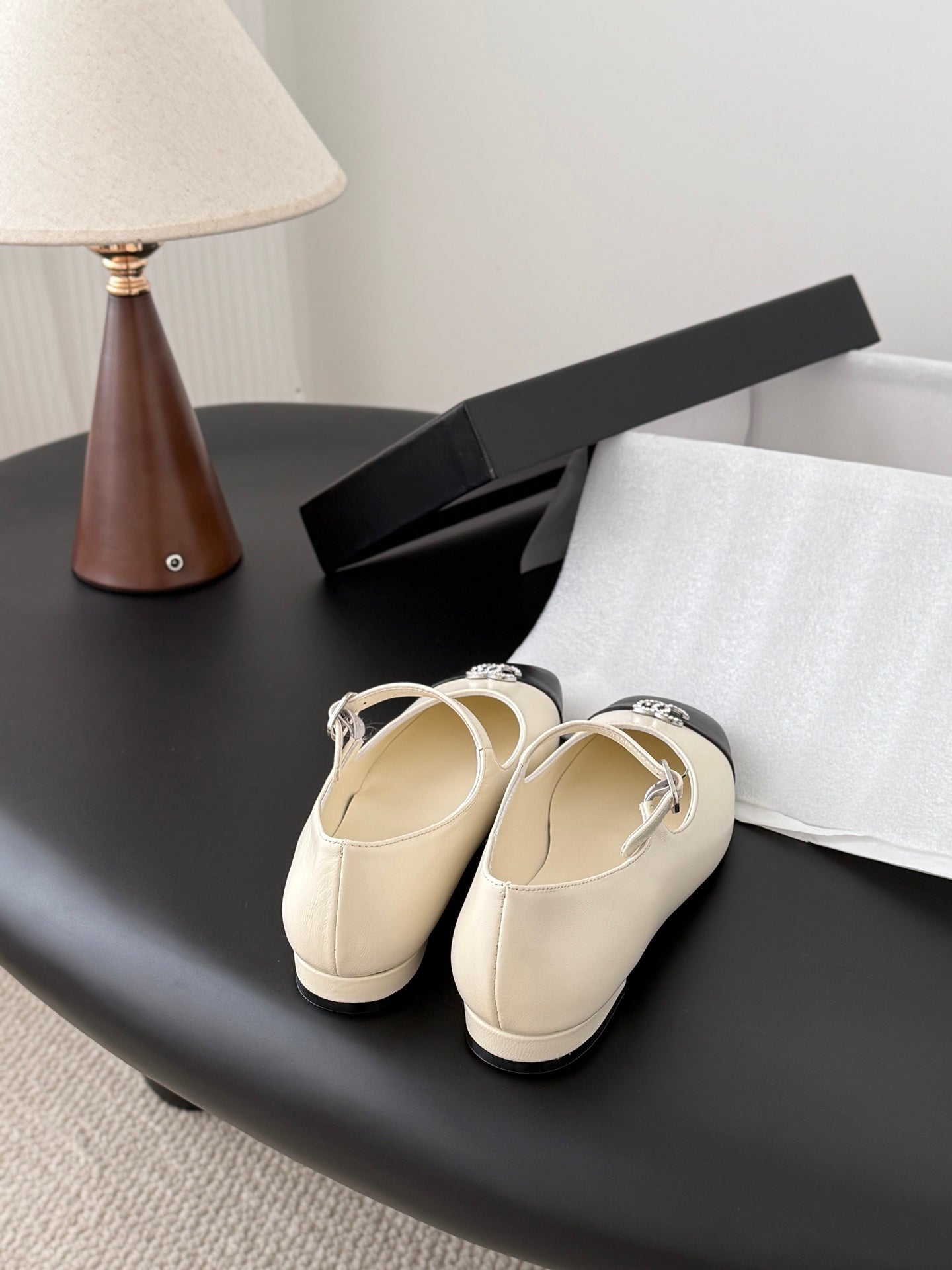 Che New autumn/winter fashion casual single shoes