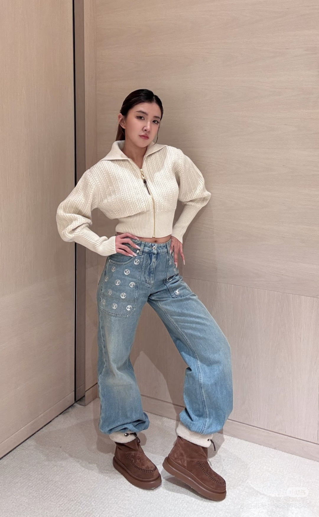 Loe**25fw new sequined jeans