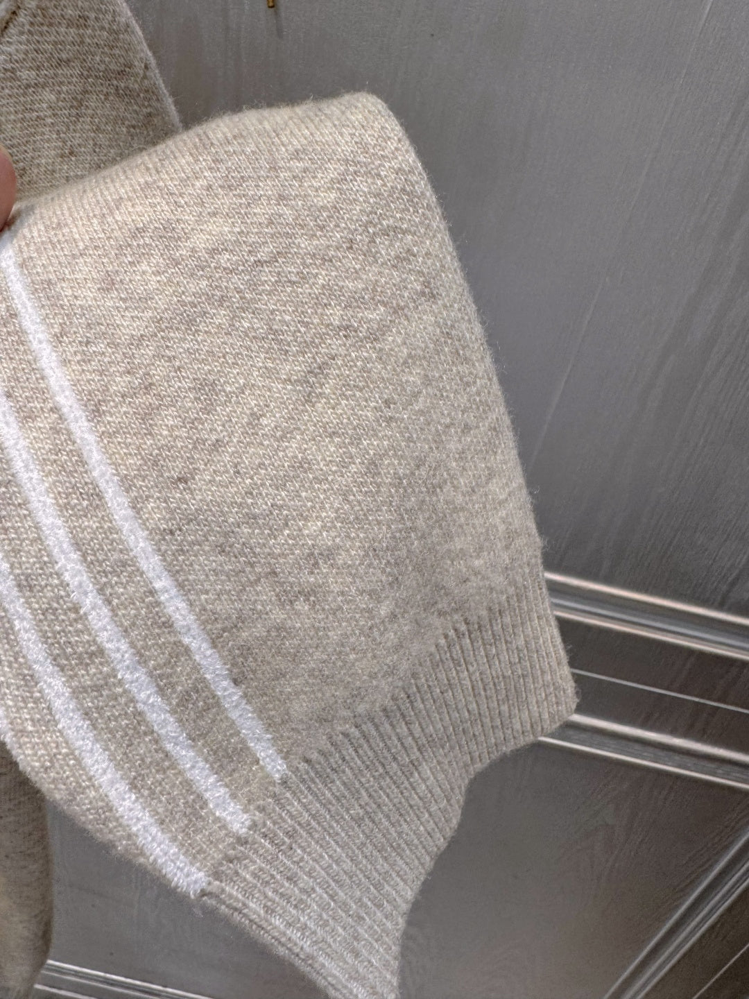 Loe**256fw Jacquard half-zip sweater, milk apricot color