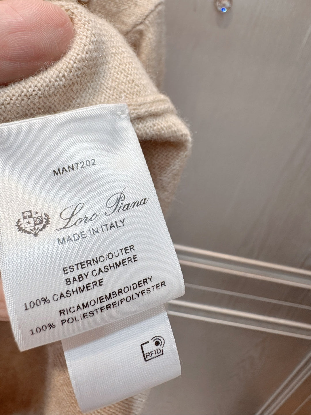 Ba**25fw New embroidered cashmere cardigan