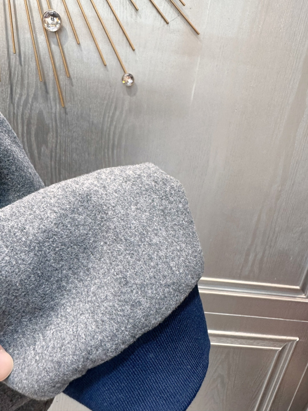 Mu**25fw new Resort Collection Reversible Fleece Jacket