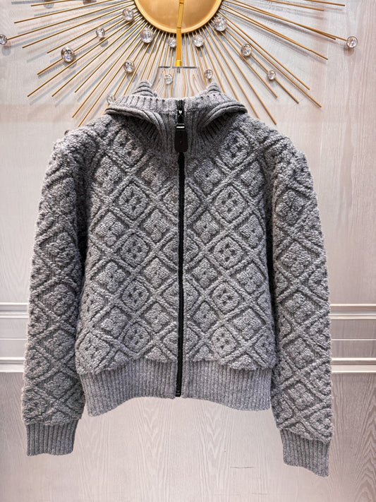 Loe**new grey embossed knit hooded jacket