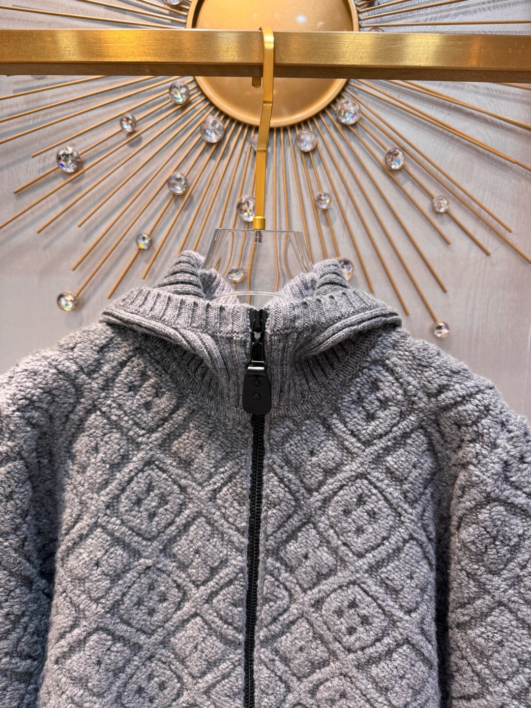 Loe**new grey embossed knit hooded jacket
