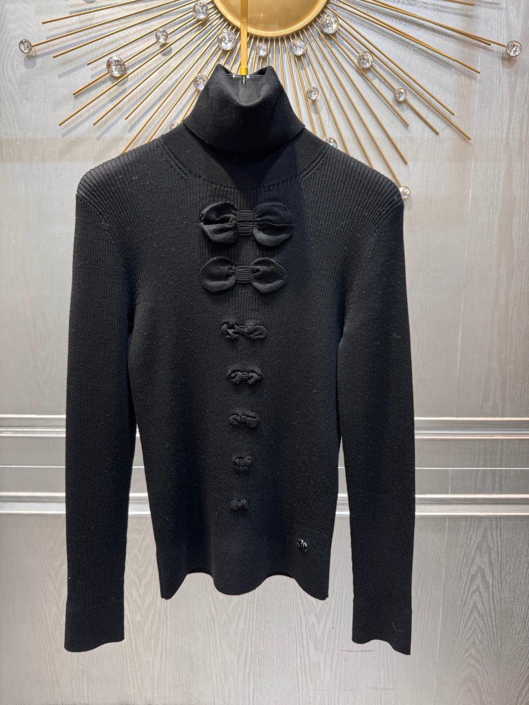 Cha**new black bow-tie knit sweater