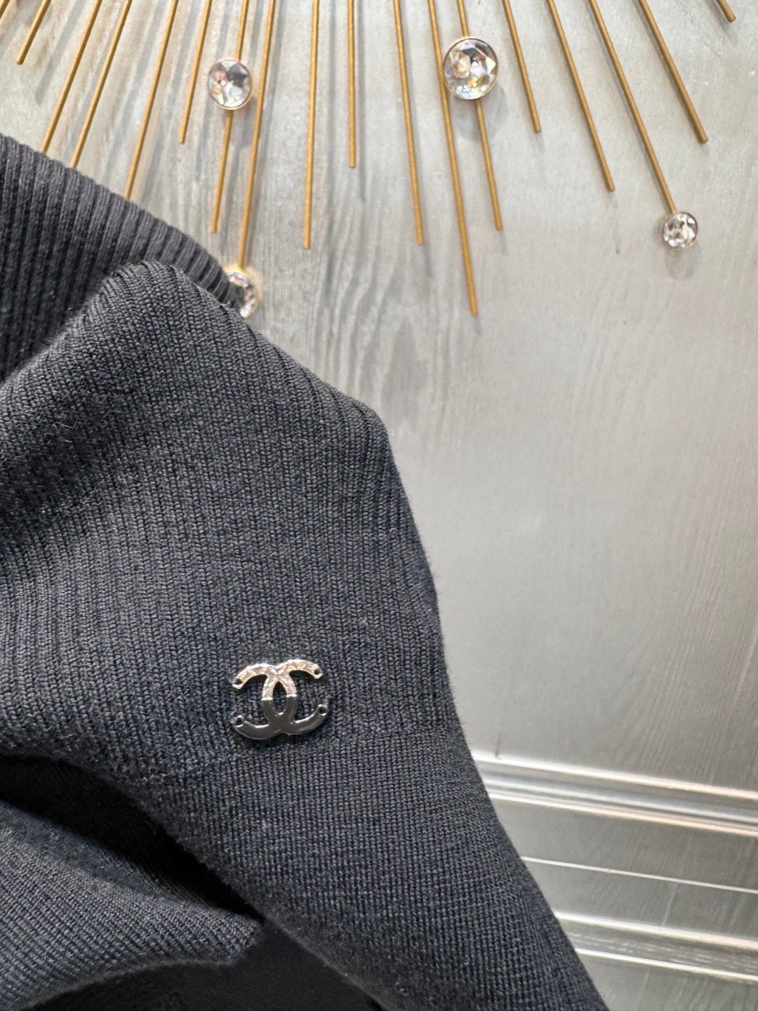 Cha**new black bow-tie knit sweater