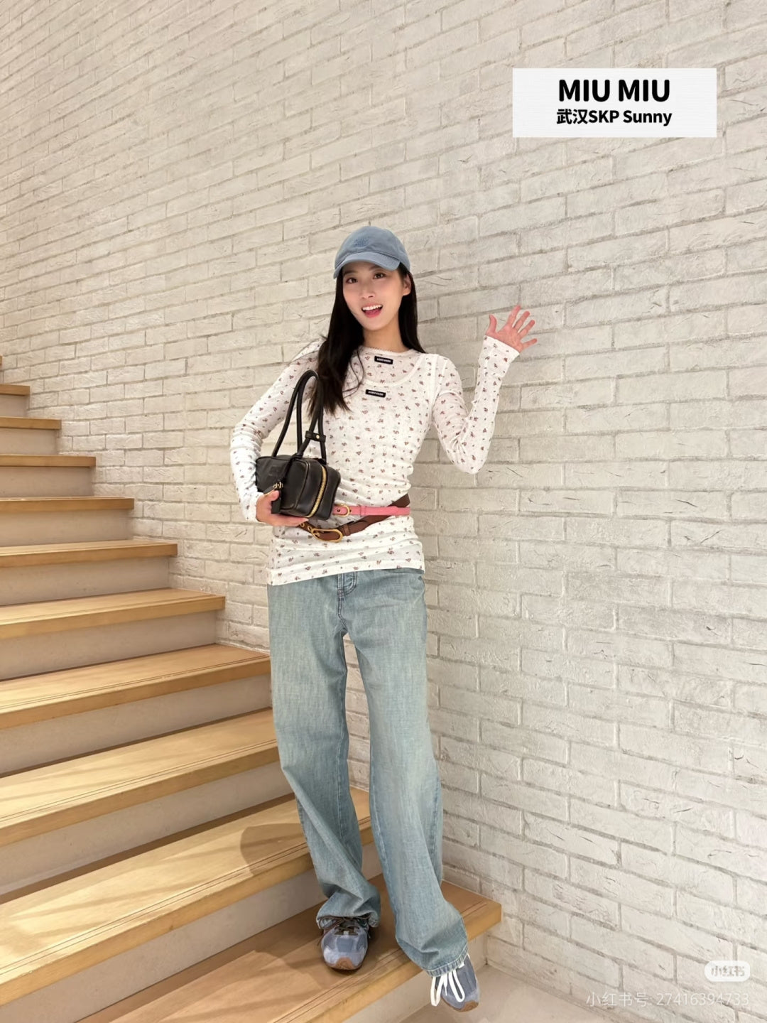 M**New floral lace-trimmed dresses