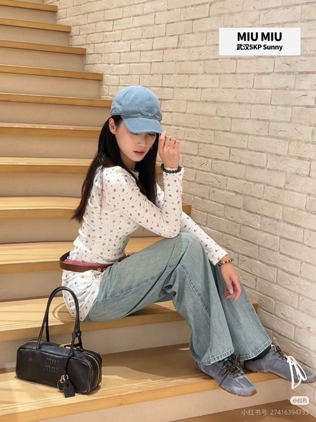 M**New floral lace-trimmed dresses