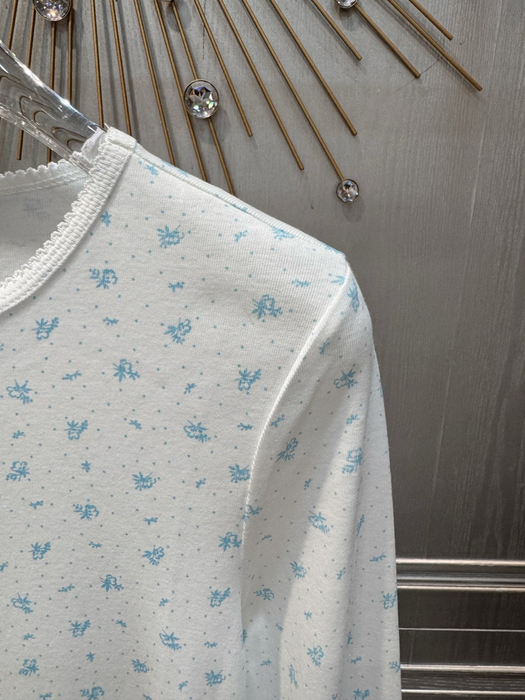 M**New floral lace-trimmed dresses