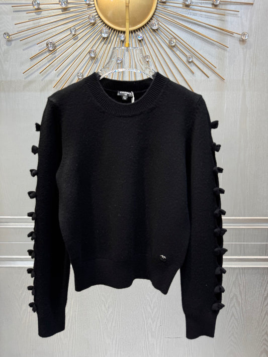 Cha**black cashmere sweater