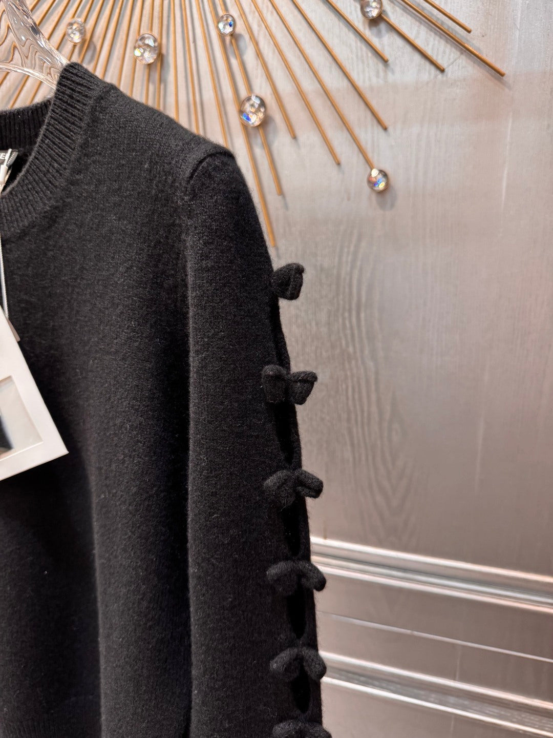 Cha**black cashmere sweater