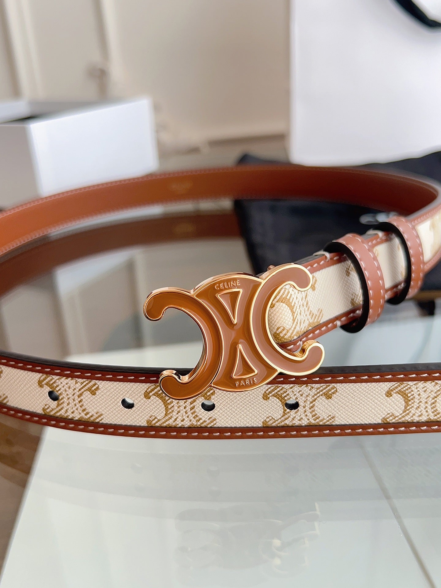Cel**women's belt