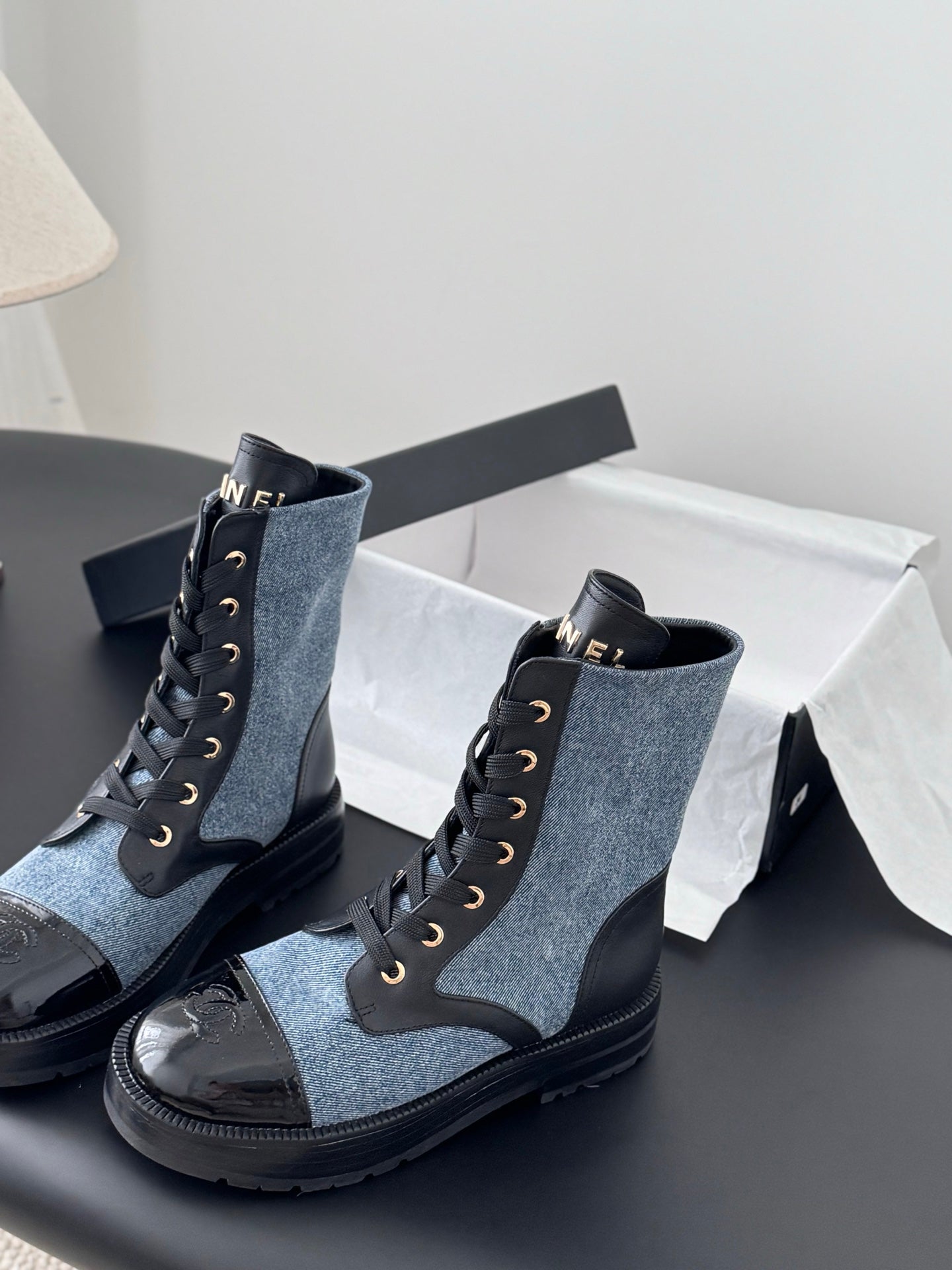 Che New stylish and casual cowhide ankle boots