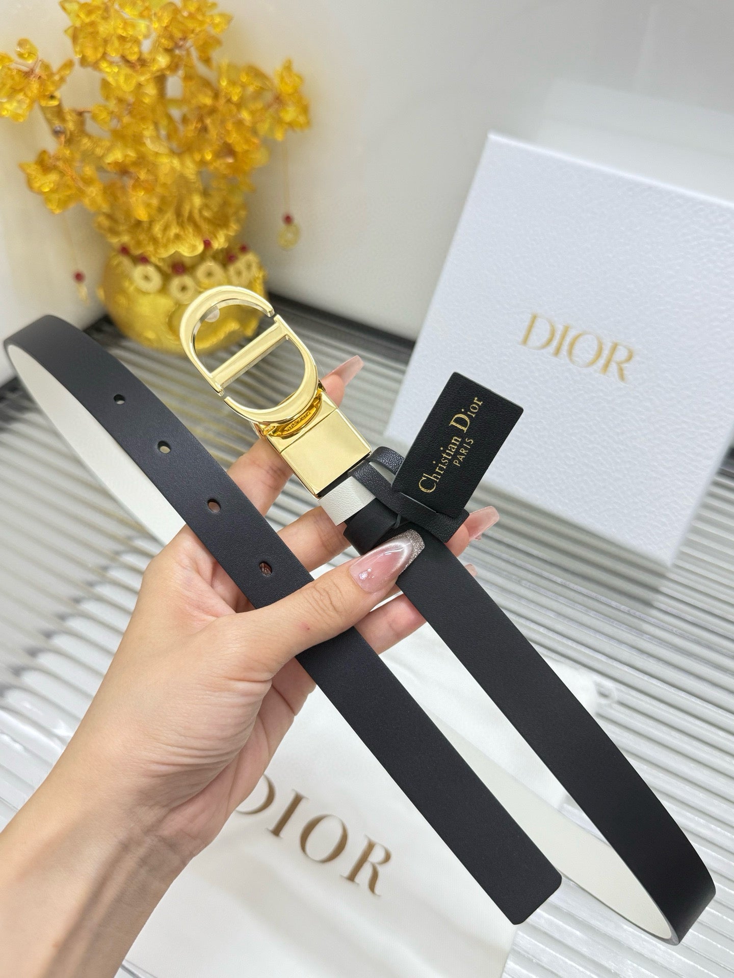 Cd***classic rotating buckle, double-sided.