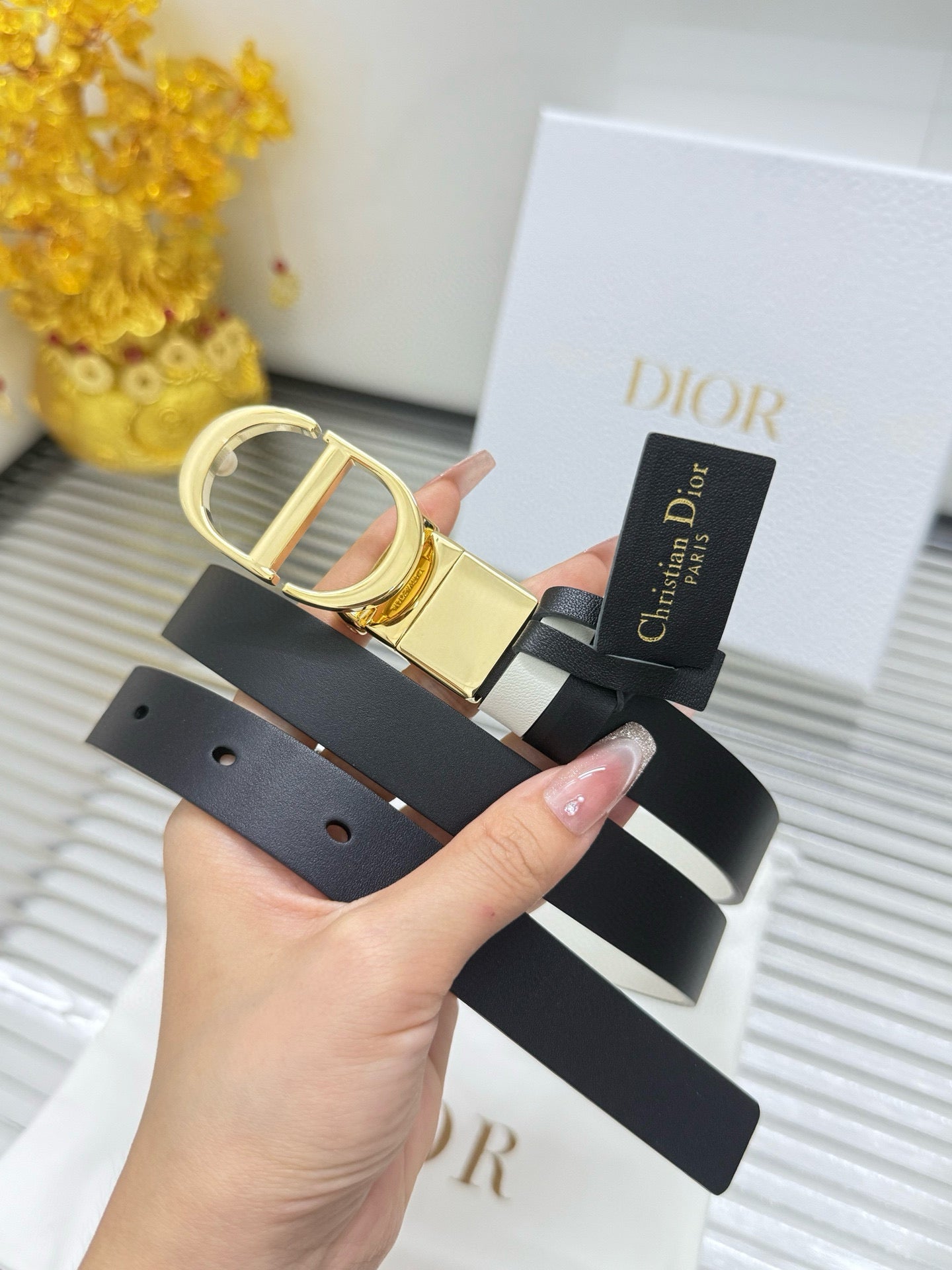 Cd***classic rotating buckle, double-sided.