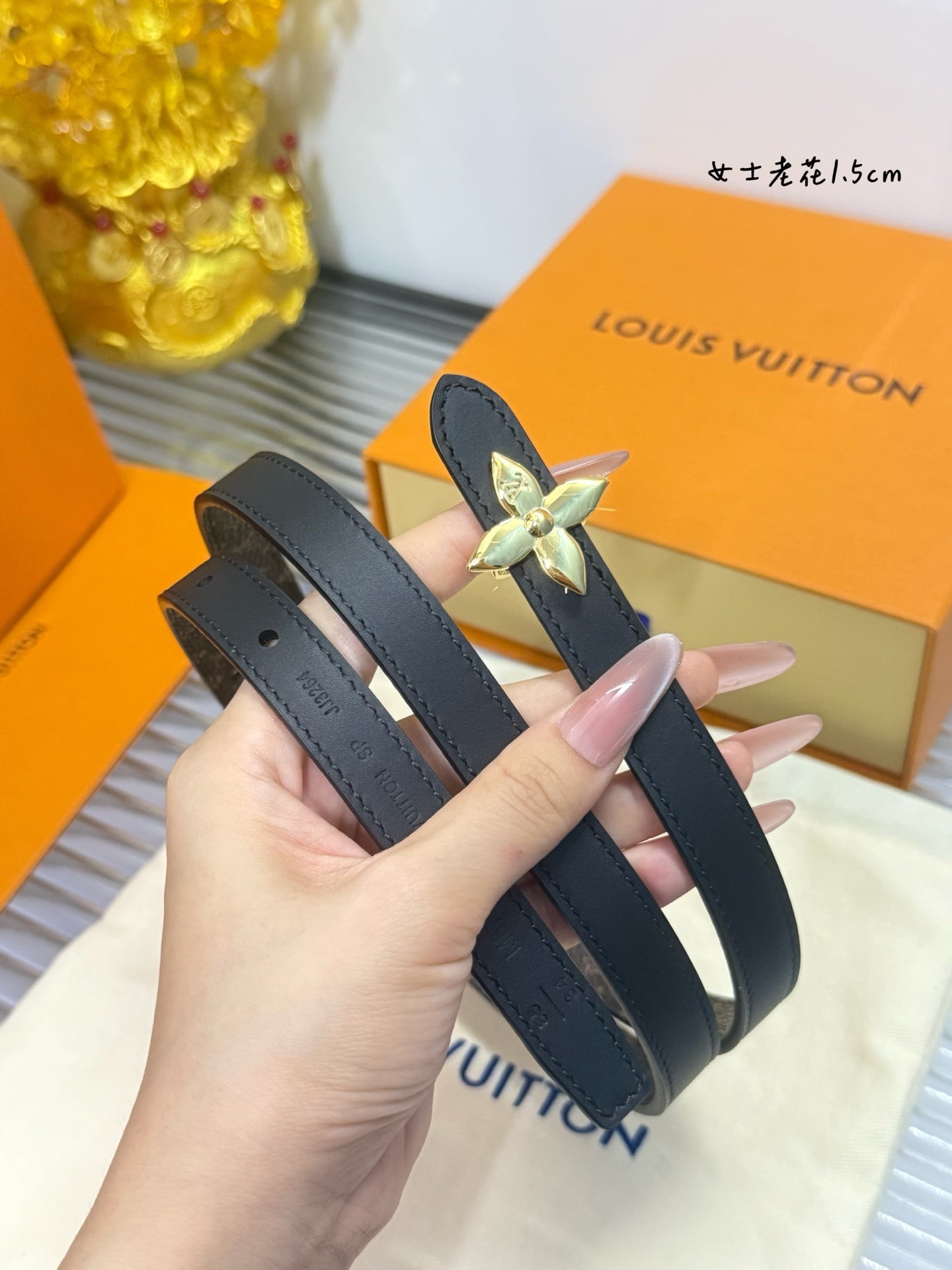 Loe**narrow belt, reversible