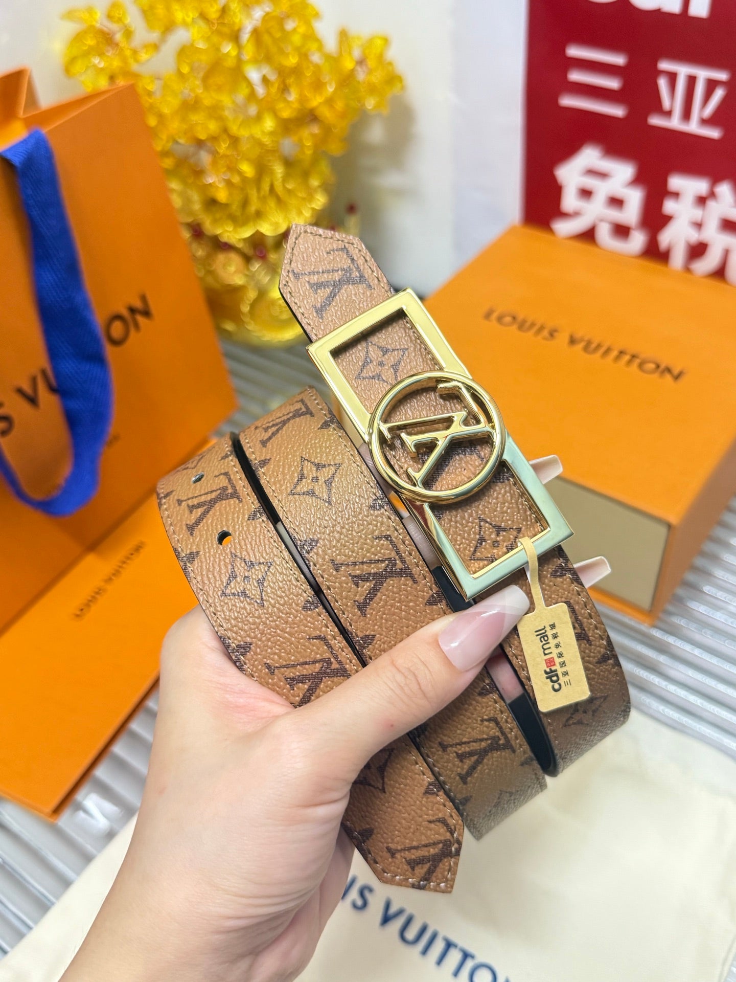 Loe**women's narrow belt, reversible