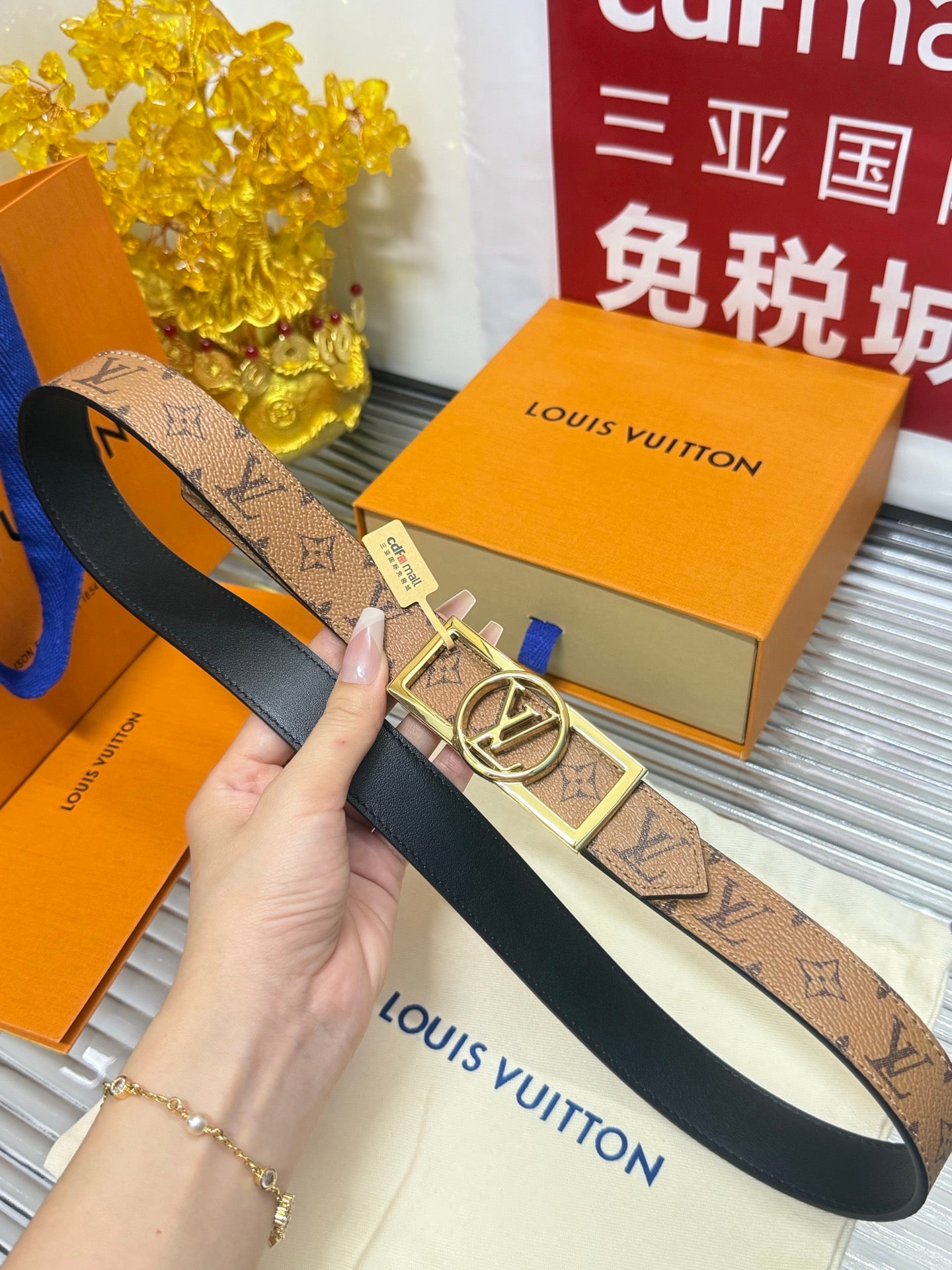 Loe**women's narrow belt, reversible