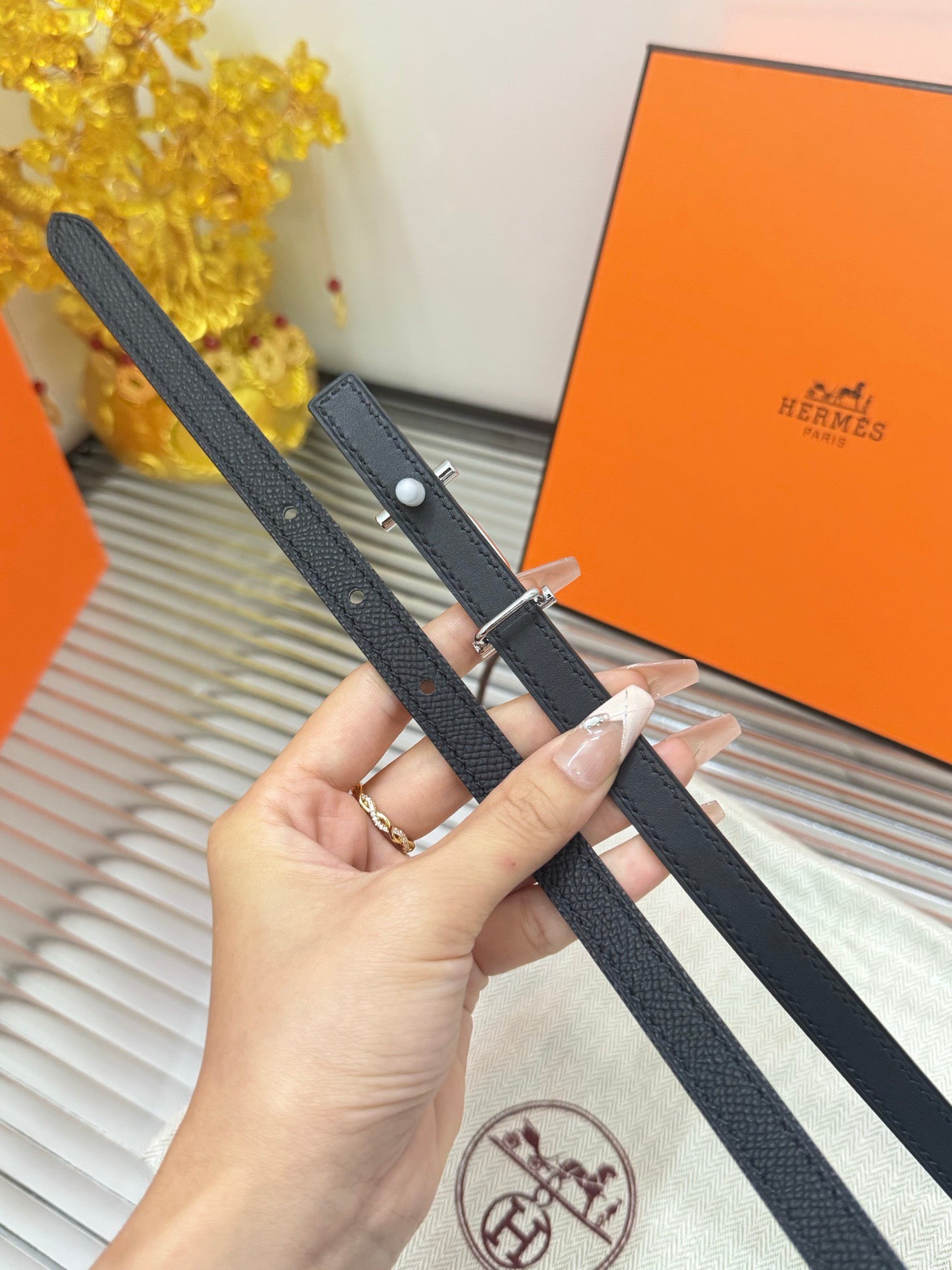 Her**women's narrow belt, reversible