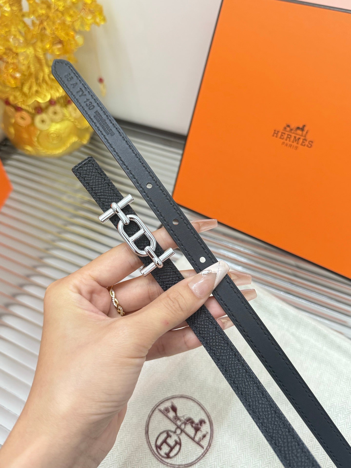 Her**women's narrow belt, reversible