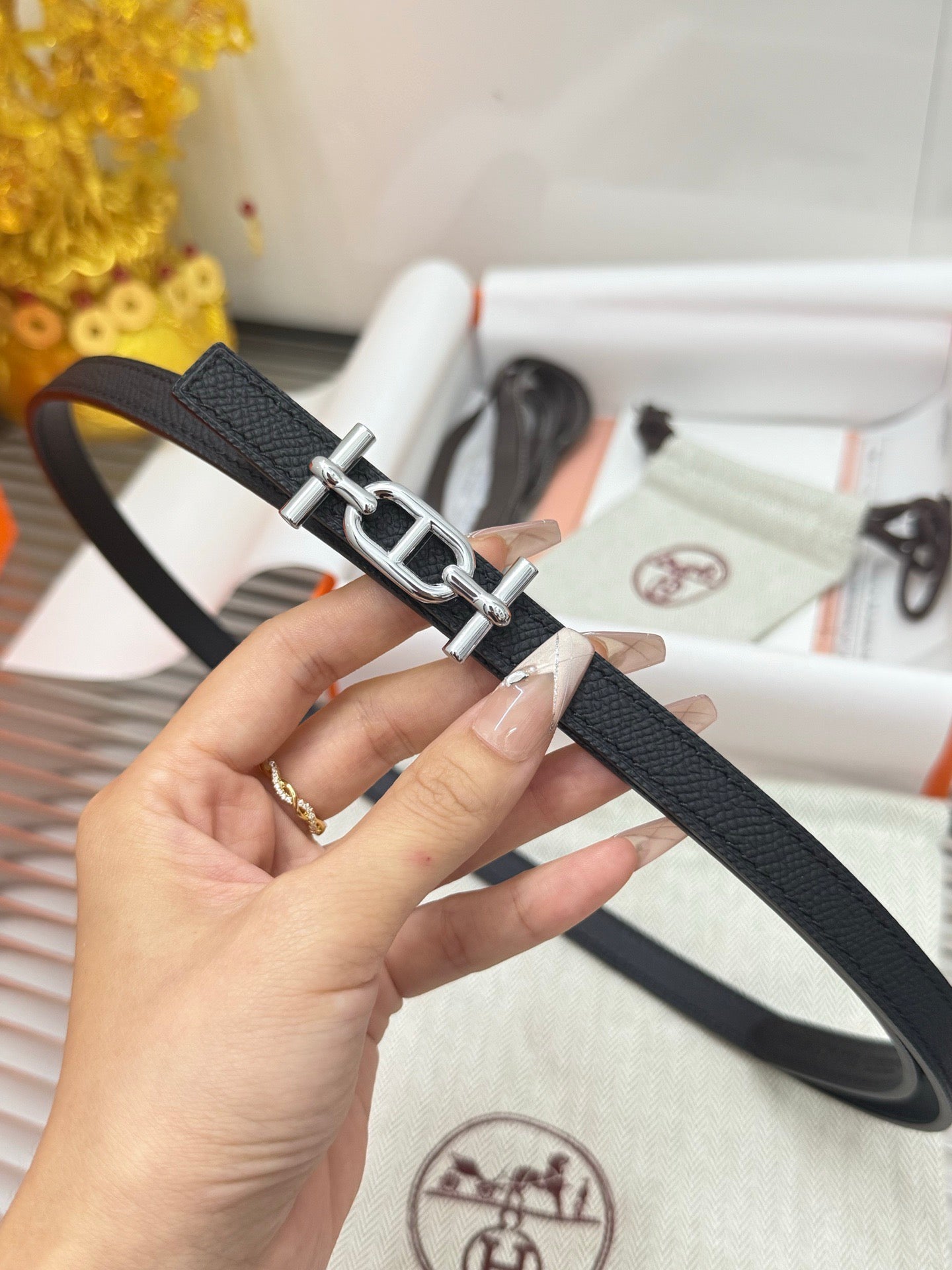 Her**women's narrow belt, reversible