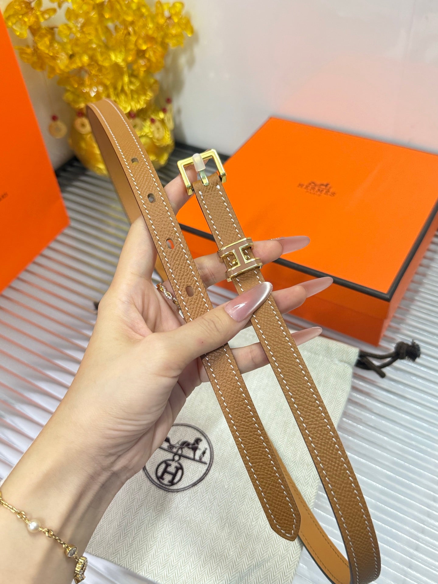 Her**women's  narrow belt buckle