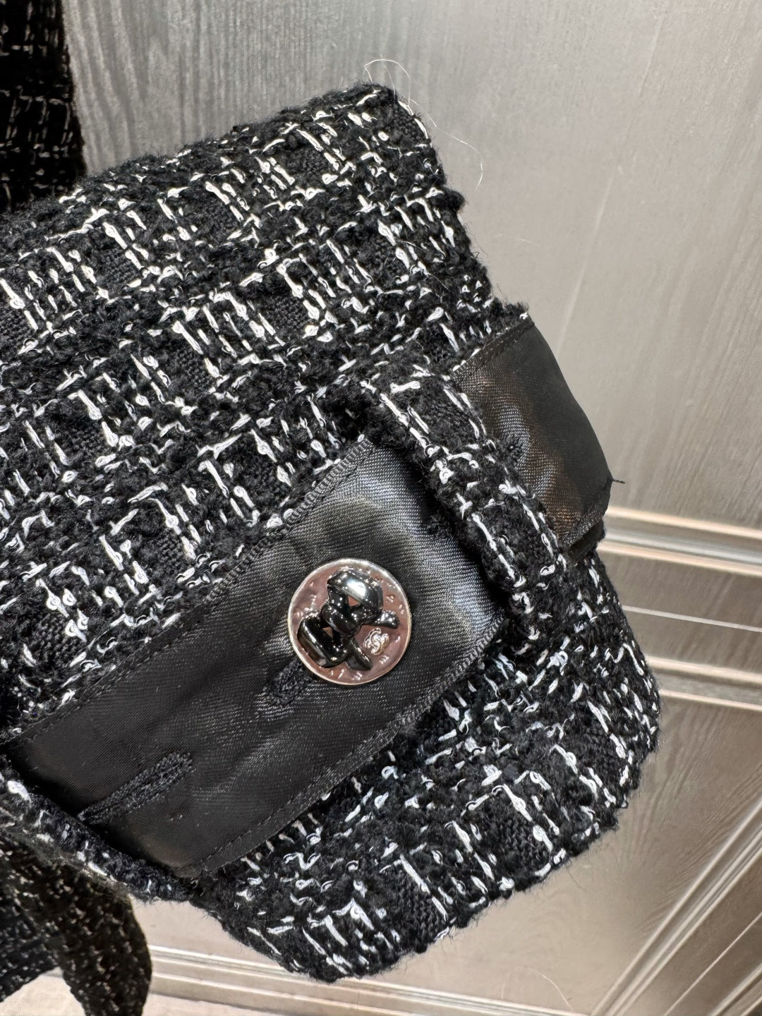 Cha**black plaid tweed stand-collar coat