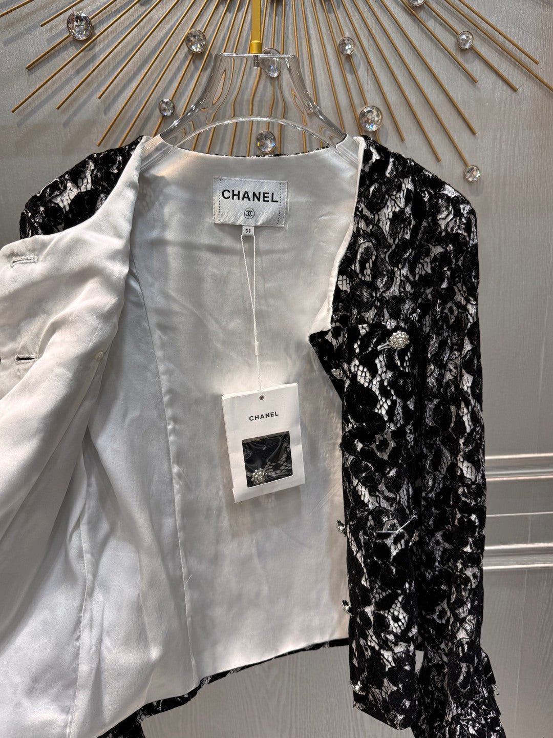 Cha**black lace embroidered coat