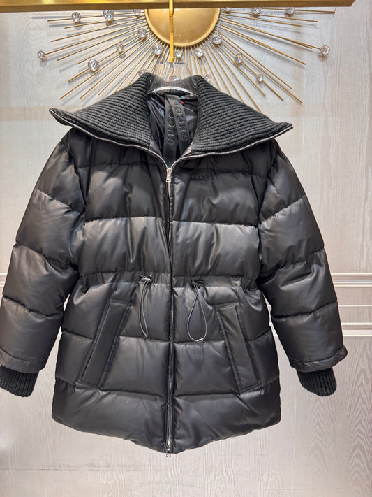 Guc**new arrival black down jacket with lapel and fitted waist