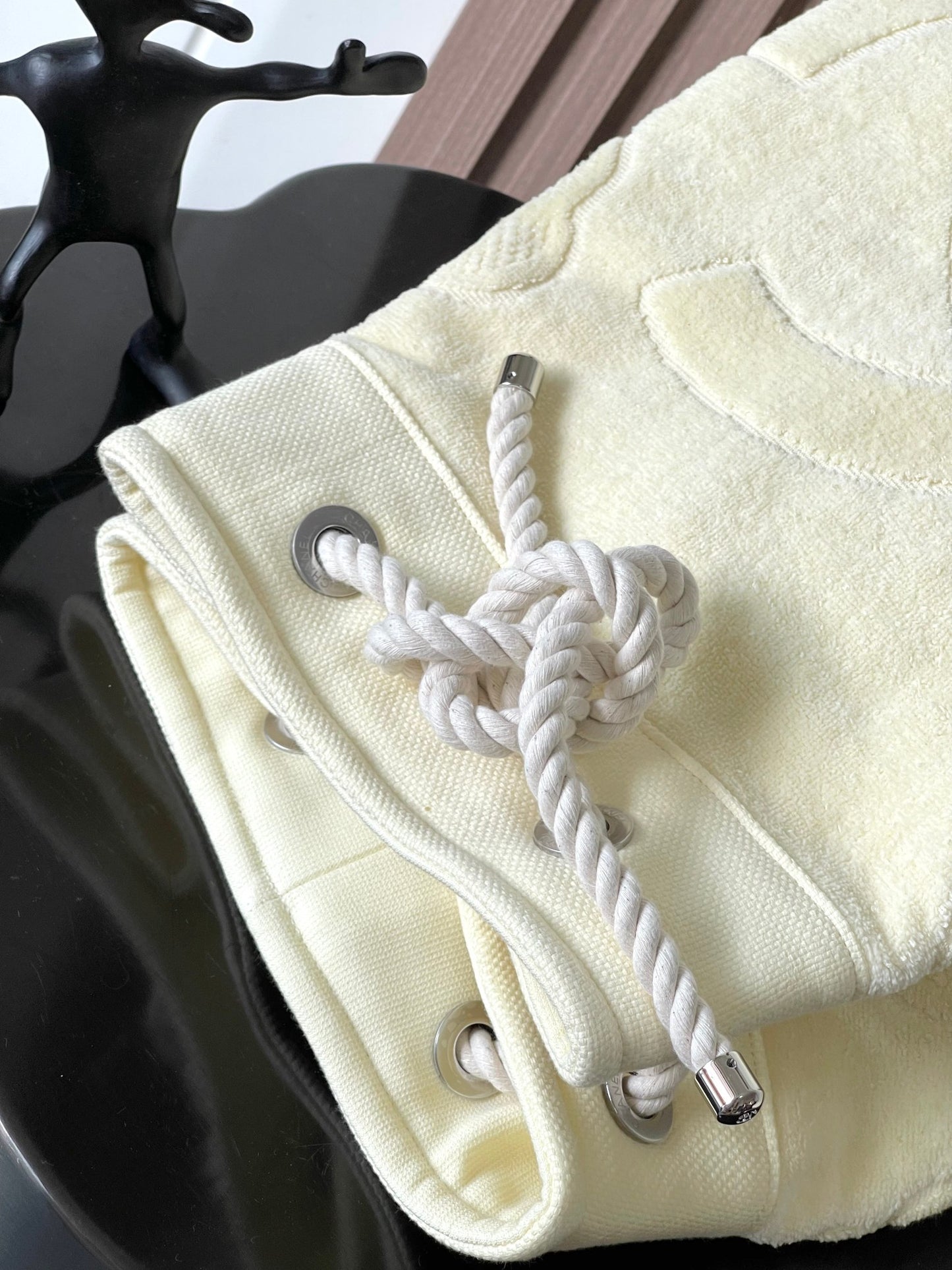 Cha**camellia drawstring bucket beach bag two-piece set