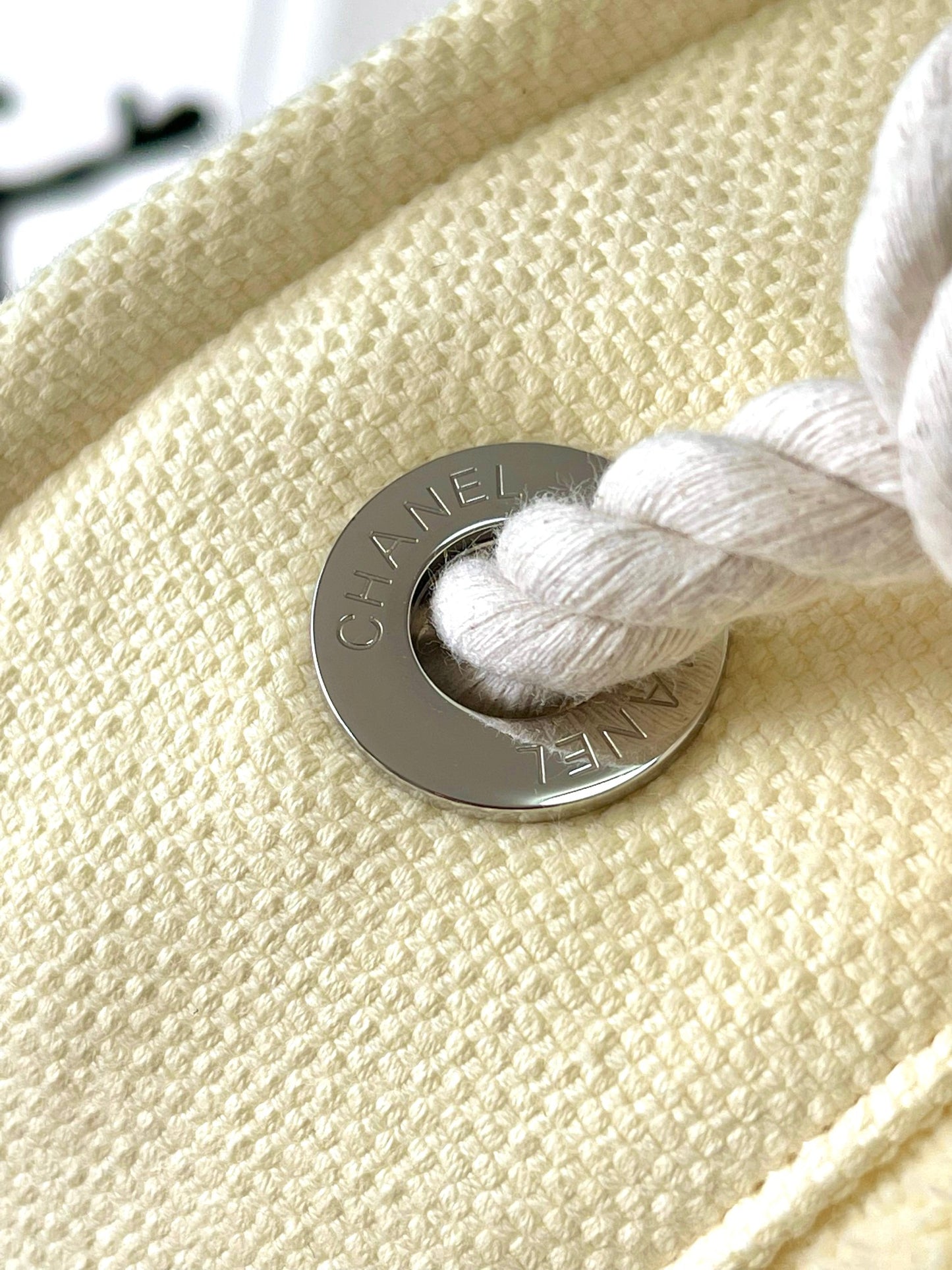 Cha**camellia drawstring bucket beach bag two-piece set