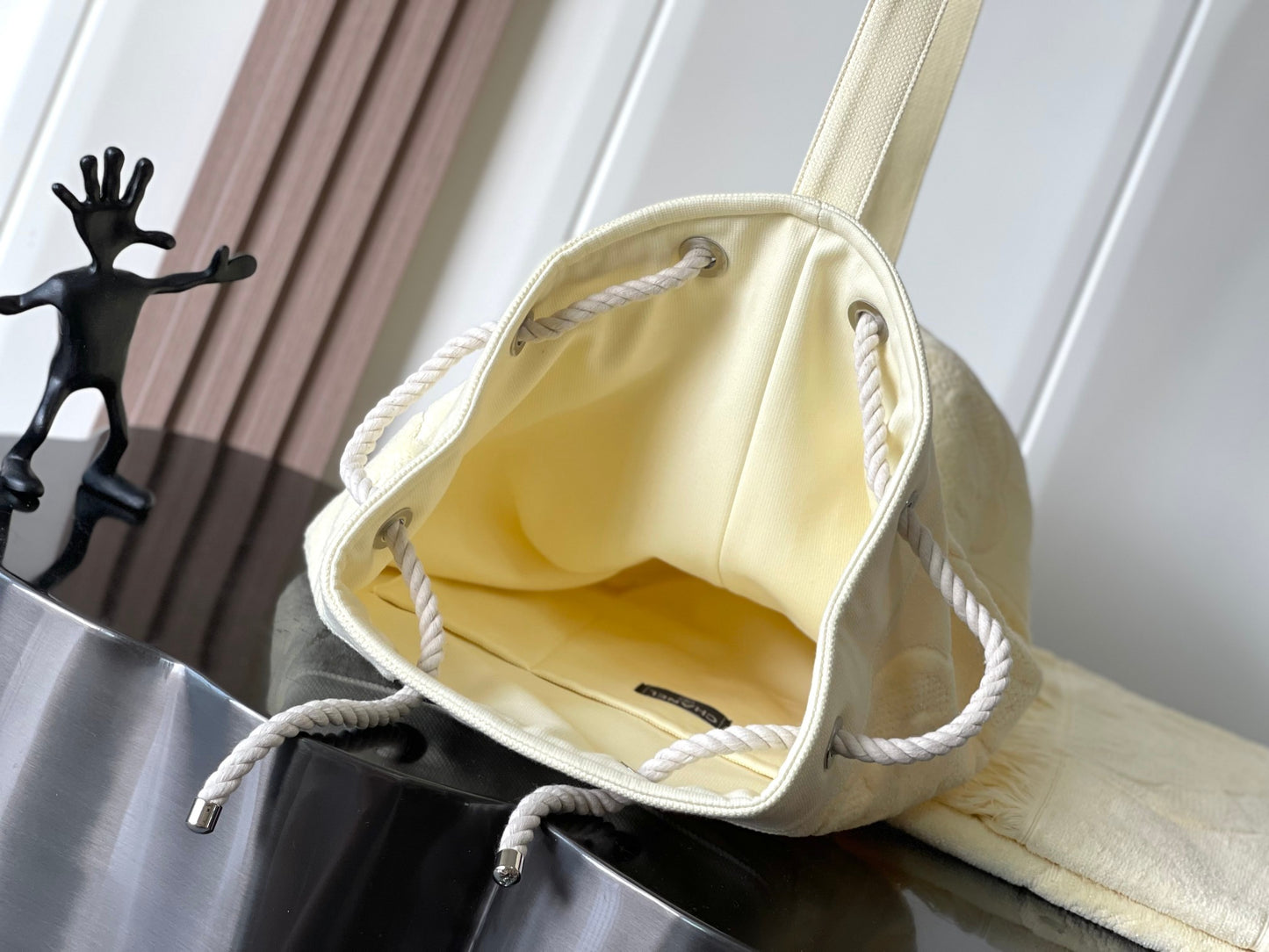 Cha**camellia drawstring bucket beach bag two-piece set