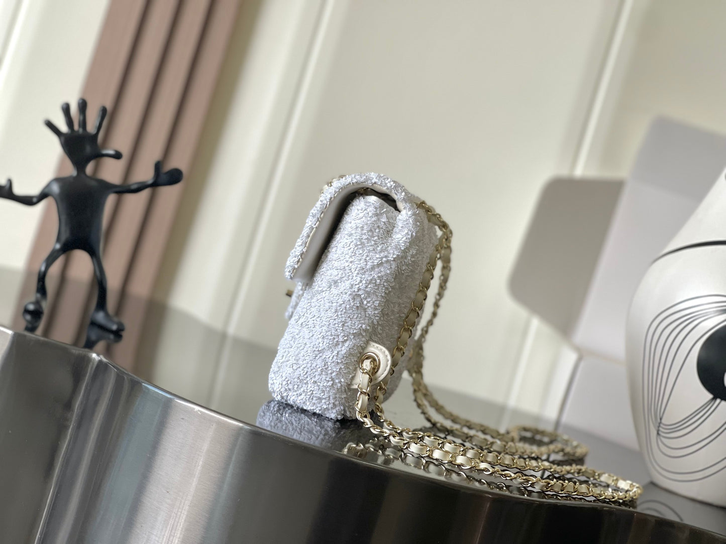 Cha**chain backpack quilted sequins