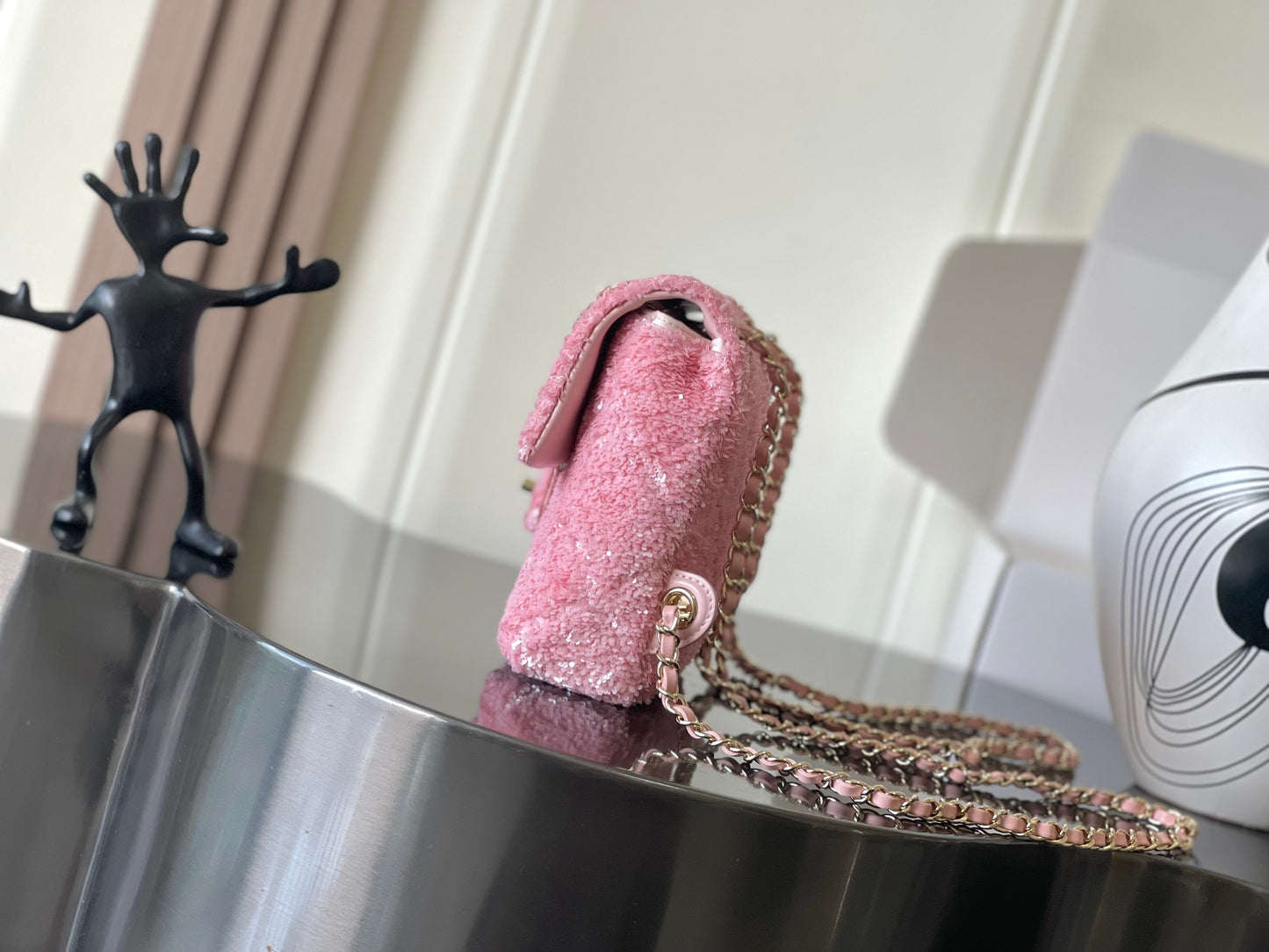 Cha**chain backpack quilted sequins