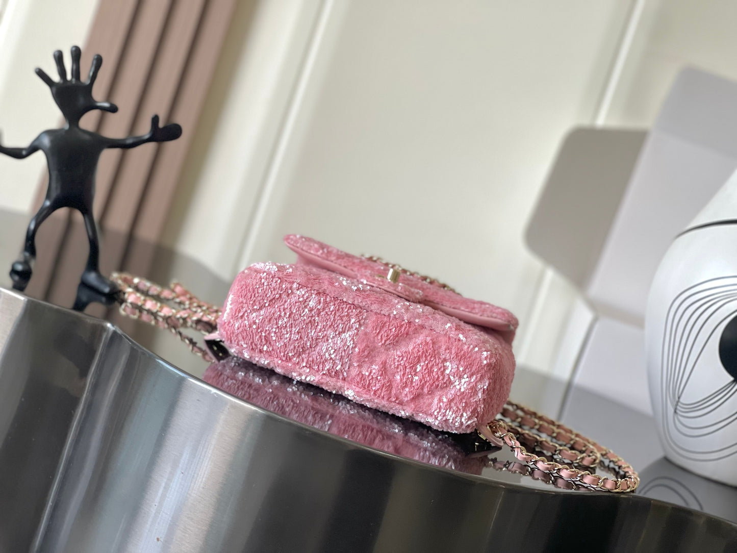 Cha**chain backpack quilted sequins